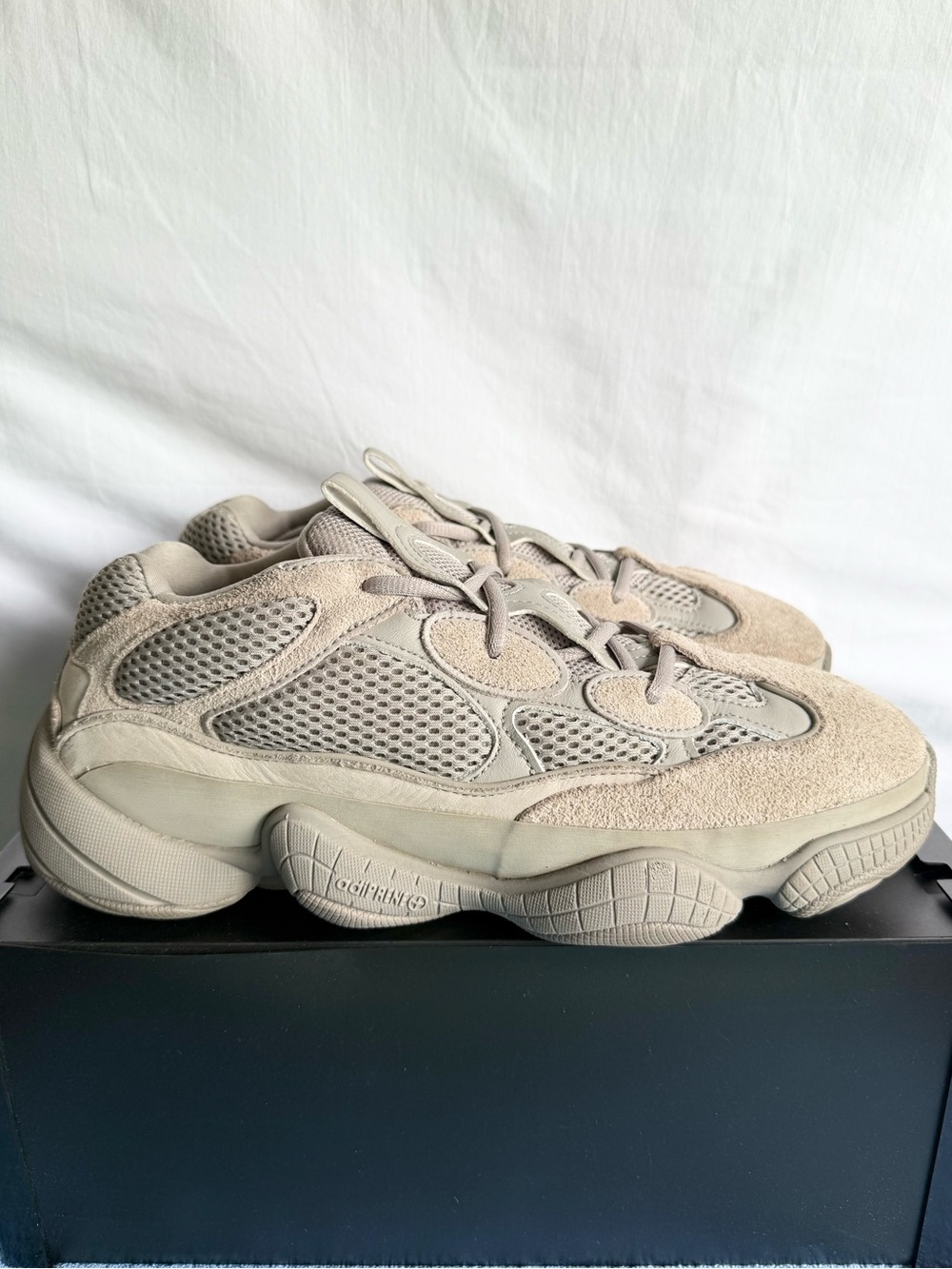 AUTHENTIC Adidas Yeezy 500 Ash Grey size 10.5 GX3607 2021 PRE-OWNED